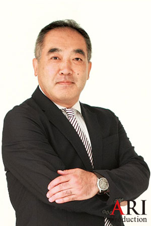 里村 英一