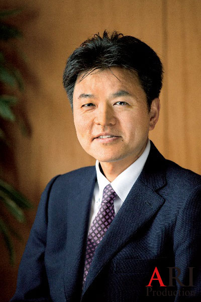 綾織 次郎